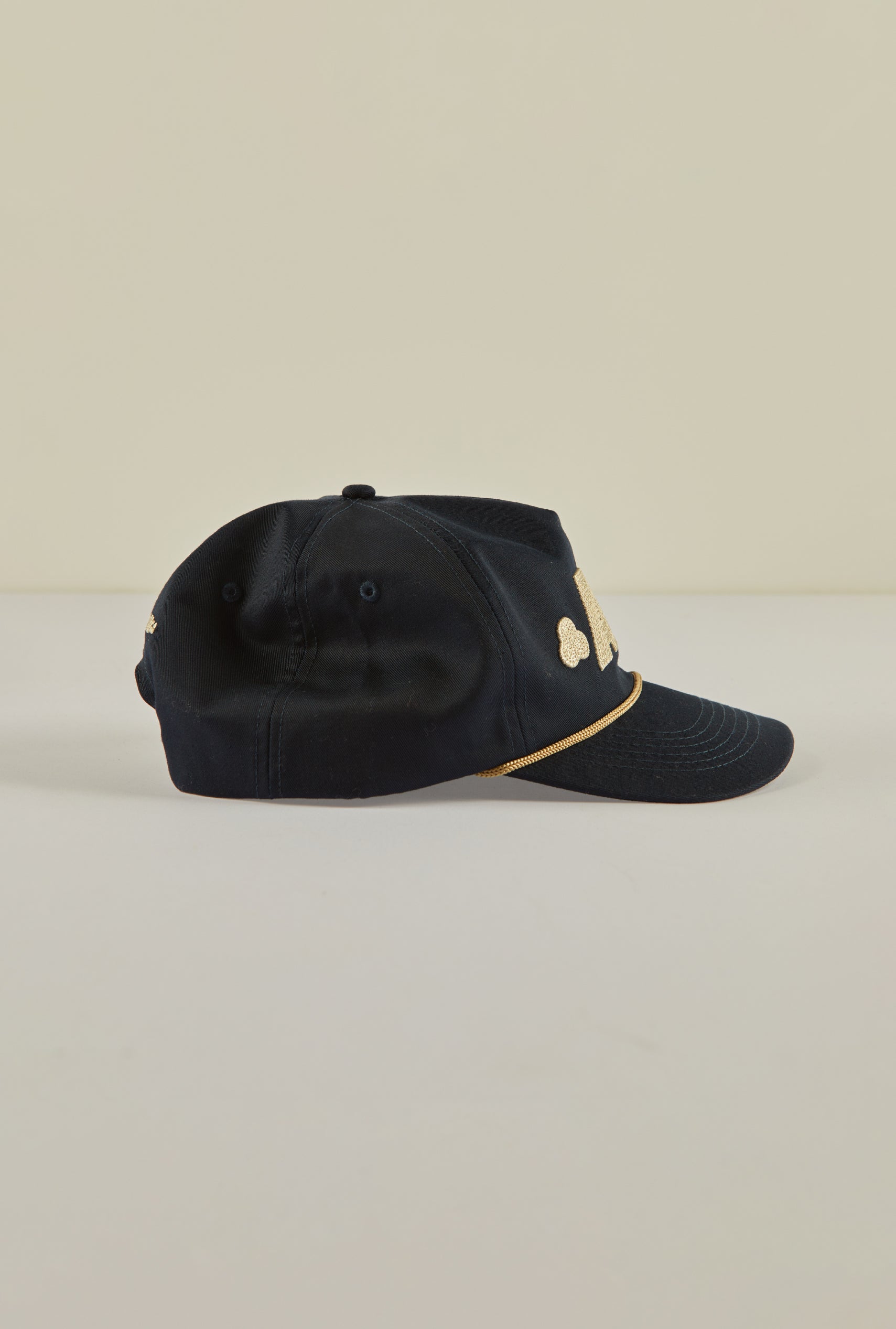 Trefoil Cap
